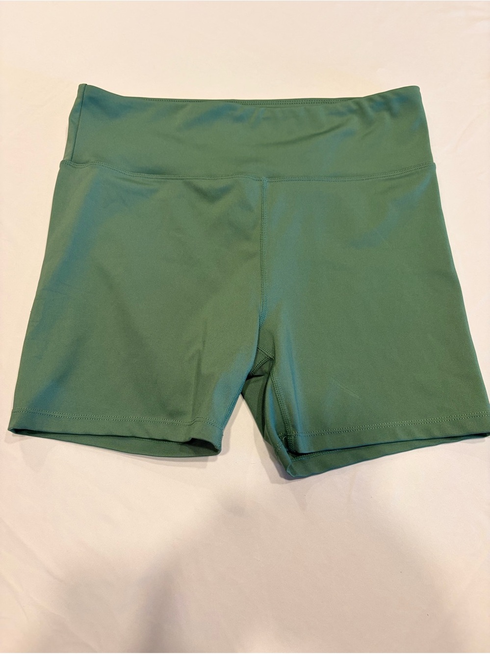 Bally Total Fitness Sage Green High Rise Bike Shorts Size XL